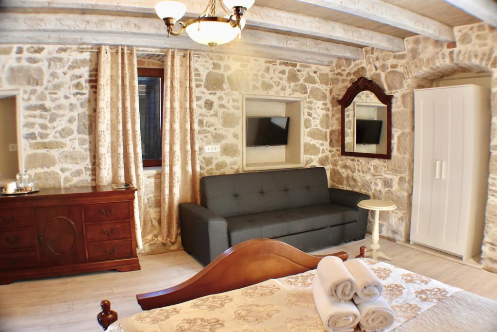 Heritage Palace Varos - Mag Quaint & Elegant Boutique Hotels Split Eksteriør bilde